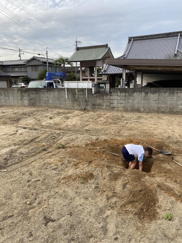 穴掘り。の画像