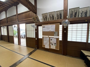 本堂に設置しました。の画像